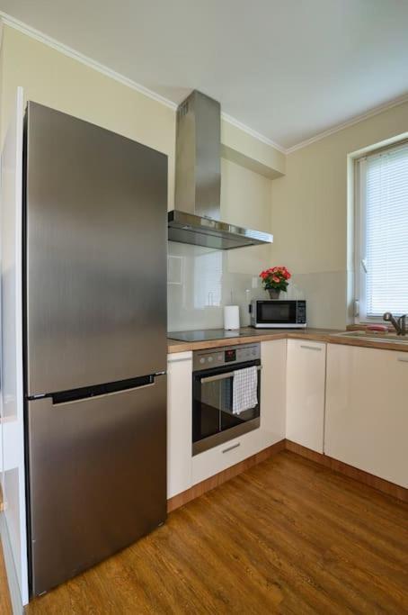 Abg House Ecser Экстерьер фото