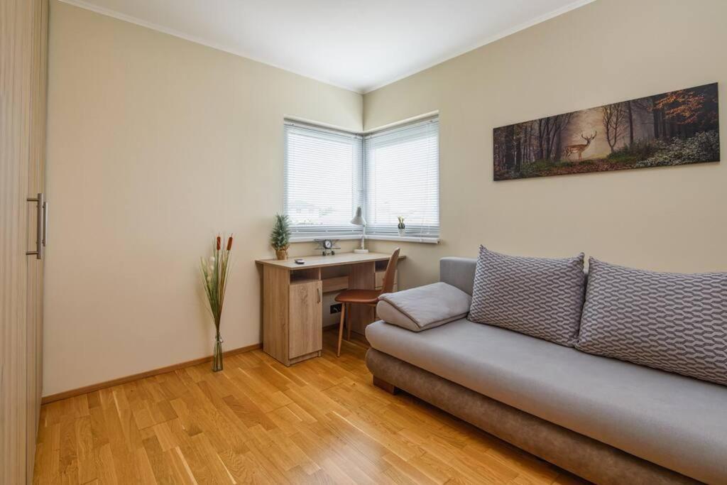 Abg House Ecser Экстерьер фото