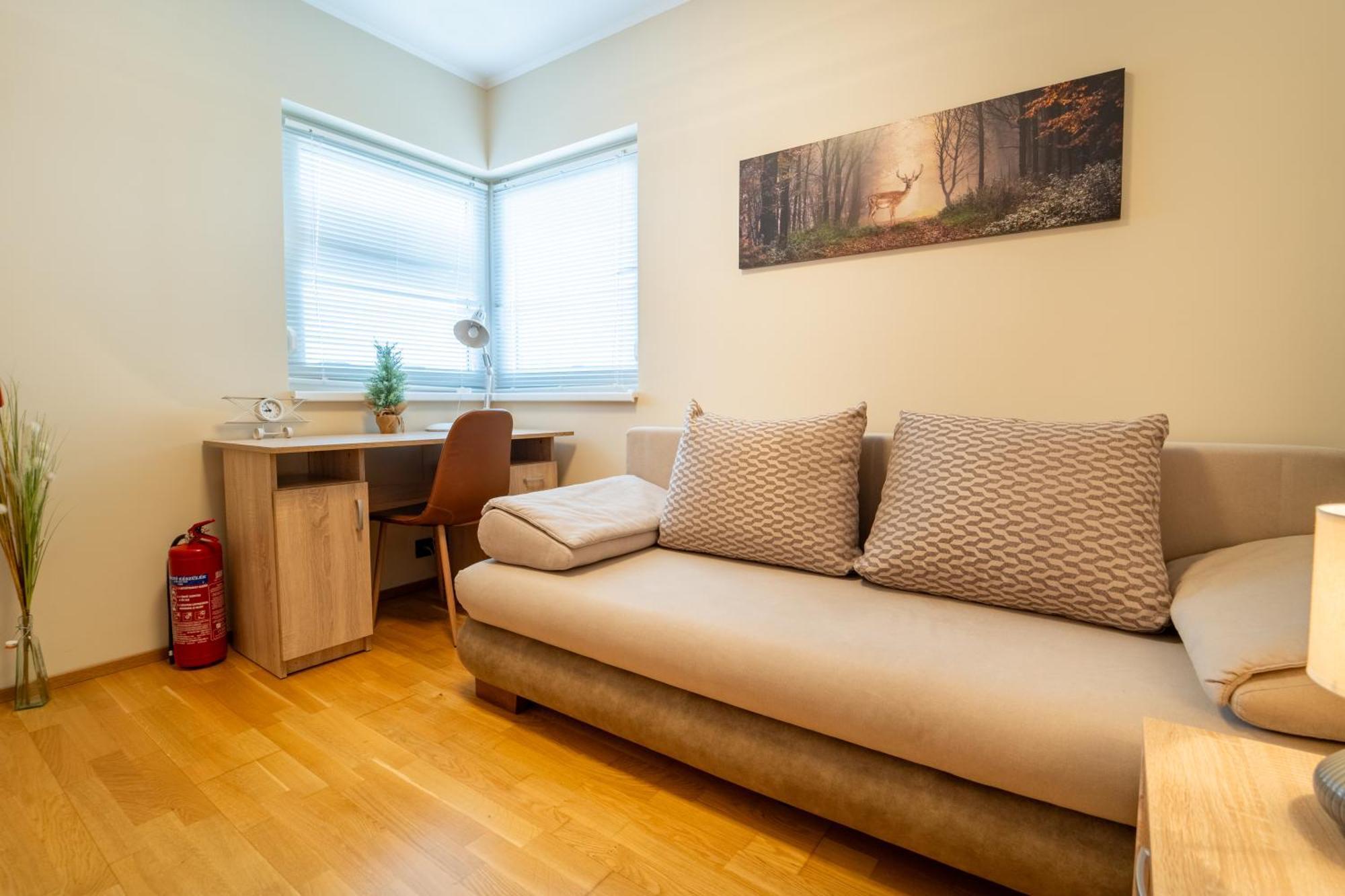 Abg House Ecser Экстерьер фото
